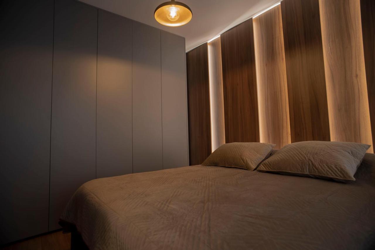 Lux Apartments Pristina Extérieur photo