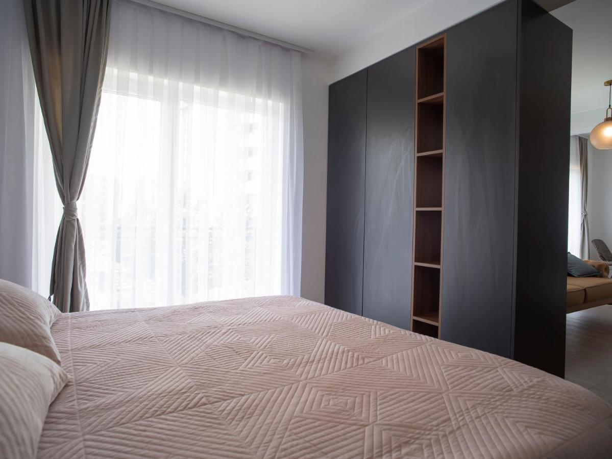 Lux Apartments Pristina Extérieur photo