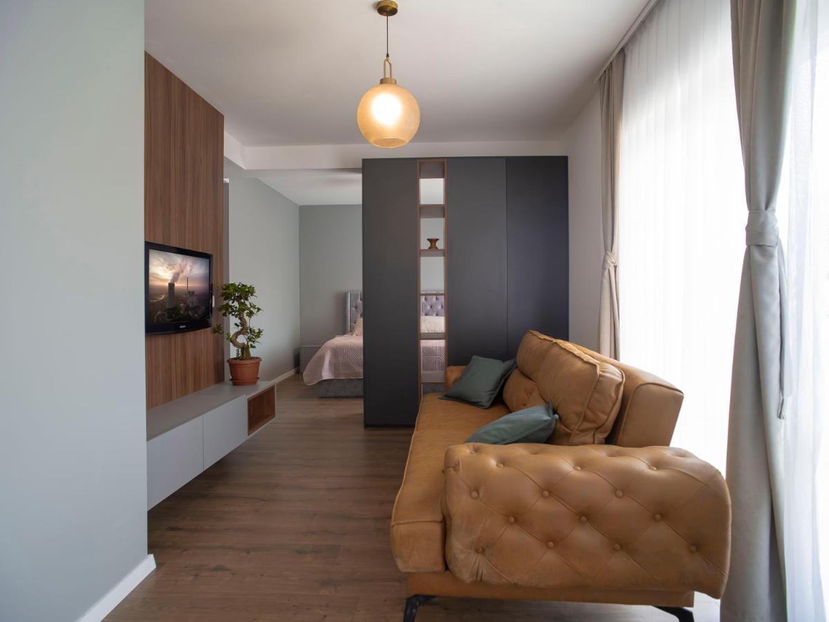Lux Apartments Pristina Extérieur photo